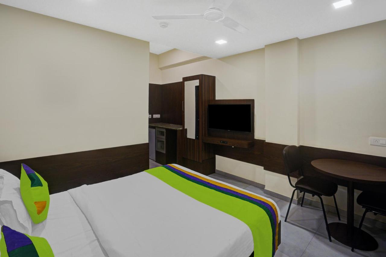 Greenotel Rooms Hazira, Surat Eksteriør billede