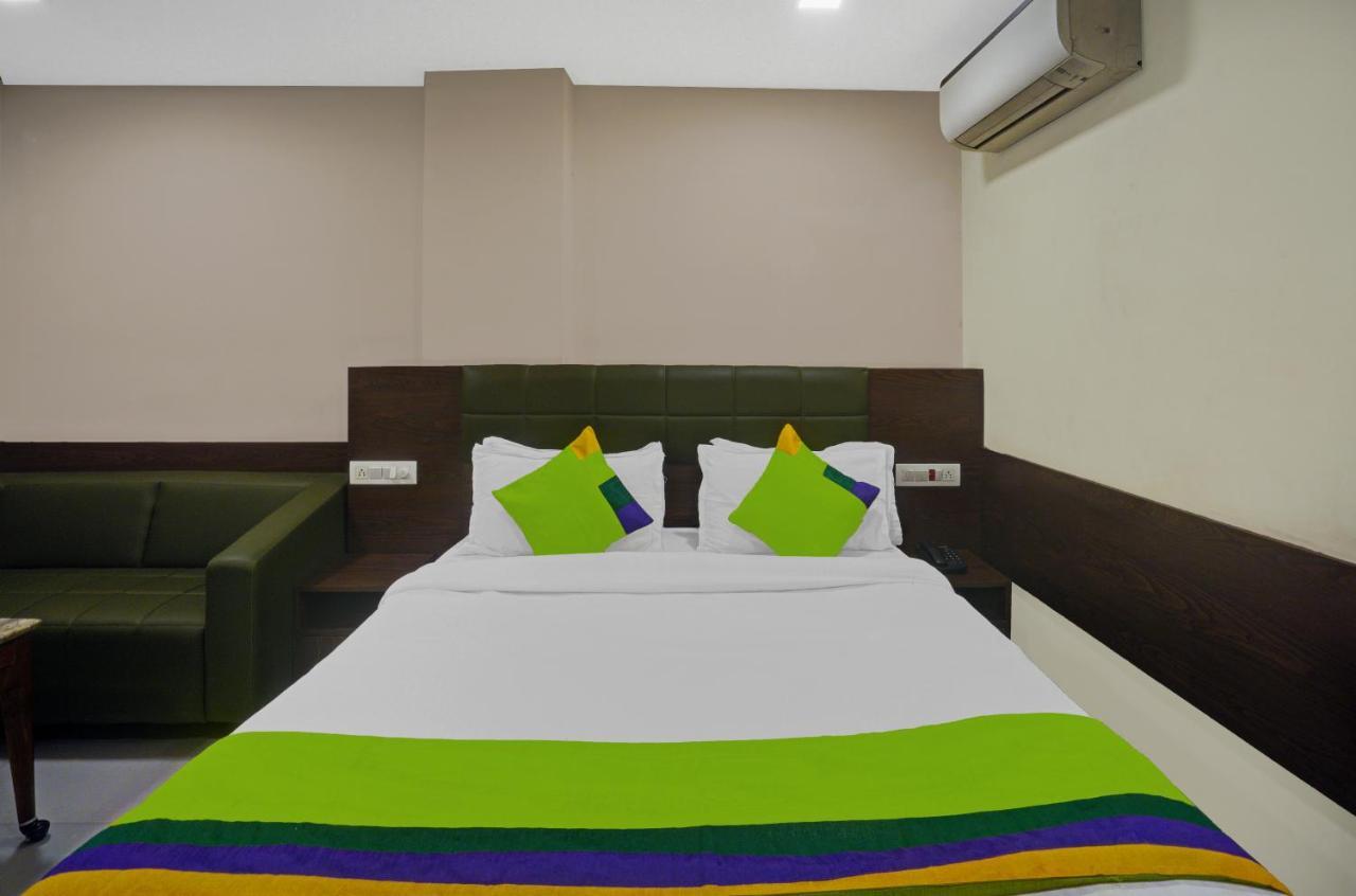 Greenotel Rooms Hazira, Surat Eksteriør billede