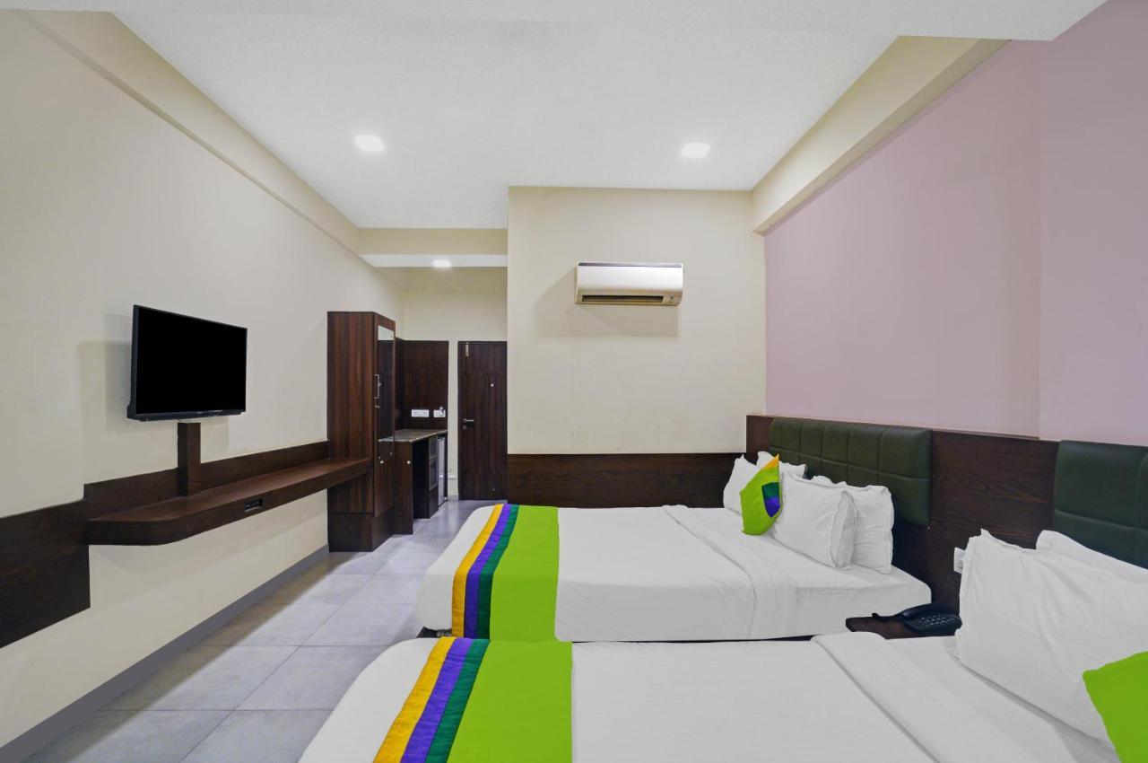 Greenotel Rooms Hazira, Surat Eksteriør billede