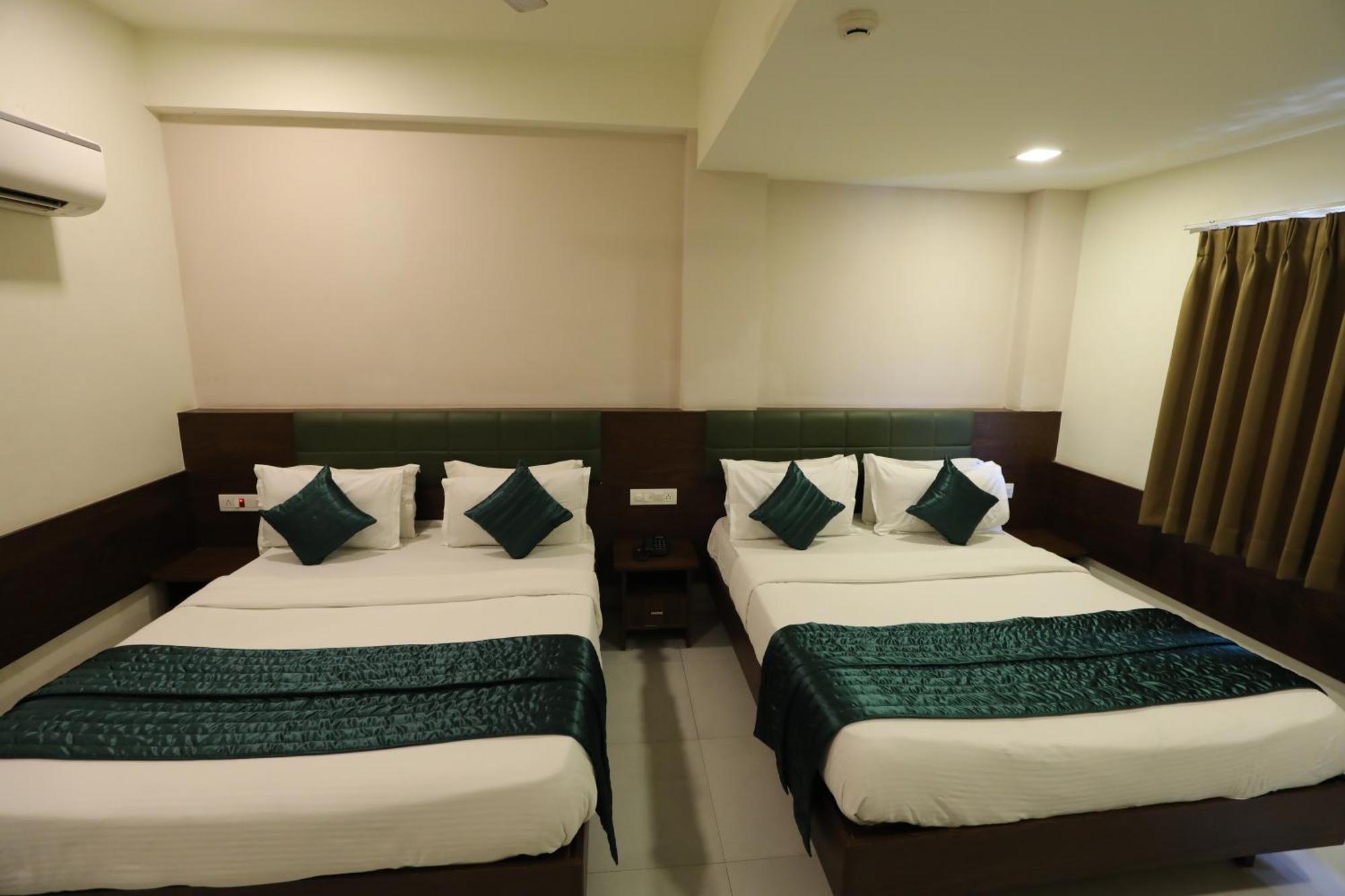 Greenotel Rooms Hazira, Surat Eksteriør billede