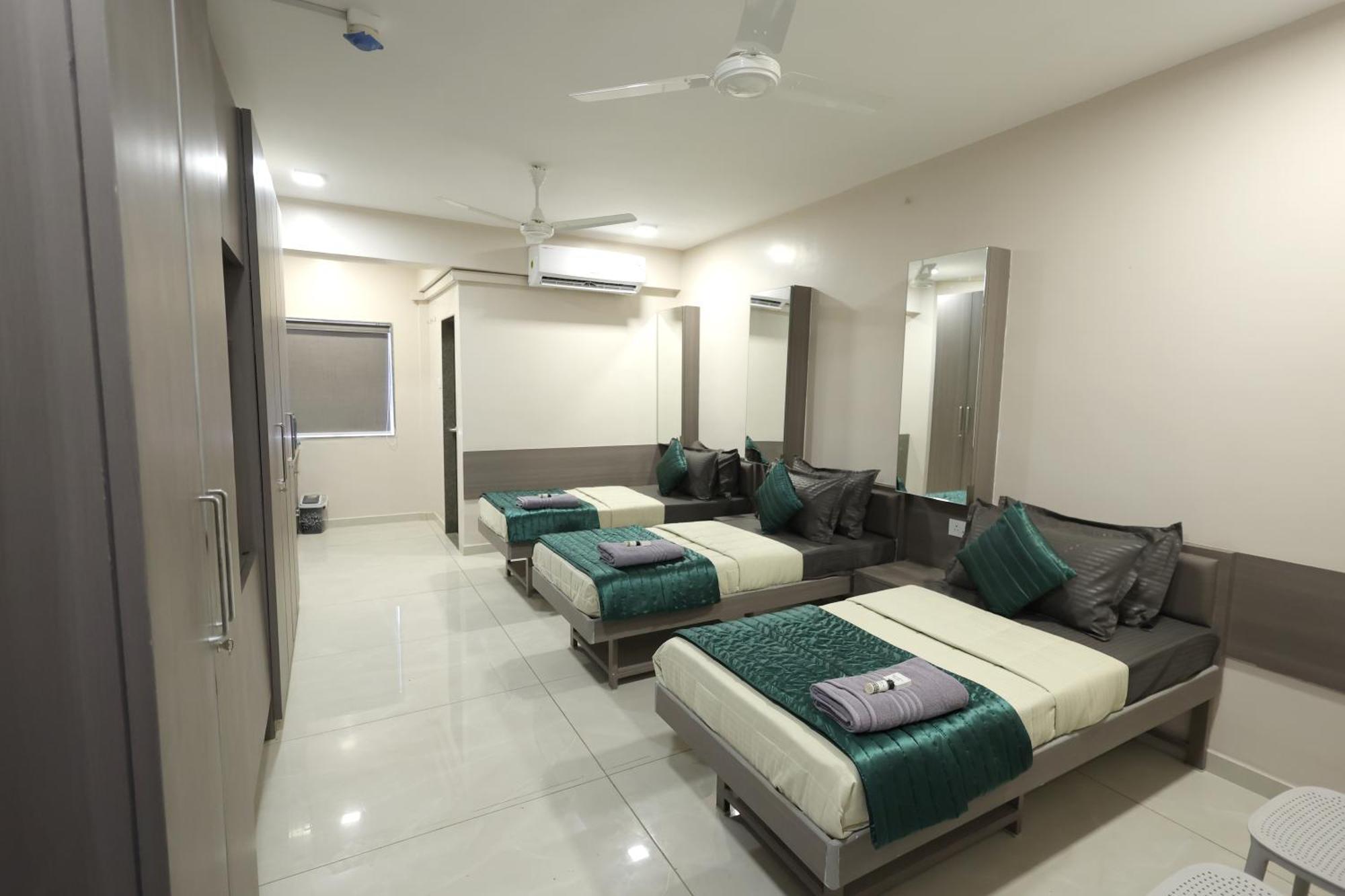 Greenotel Rooms Hazira, Surat Eksteriør billede