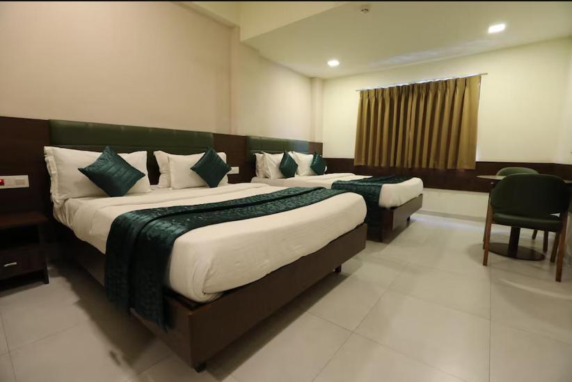 Greenotel Rooms Hazira, Surat Eksteriør billede